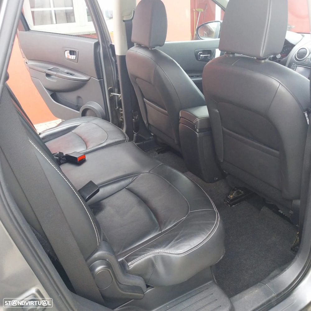 Nissan Qashqai +2 1.6 dCi Tekna Premium 18 - 10