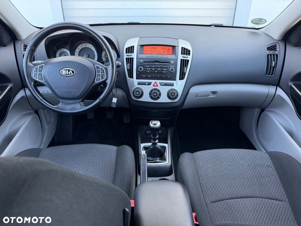 Kia Ceed 1.4 CVVT LX - 5