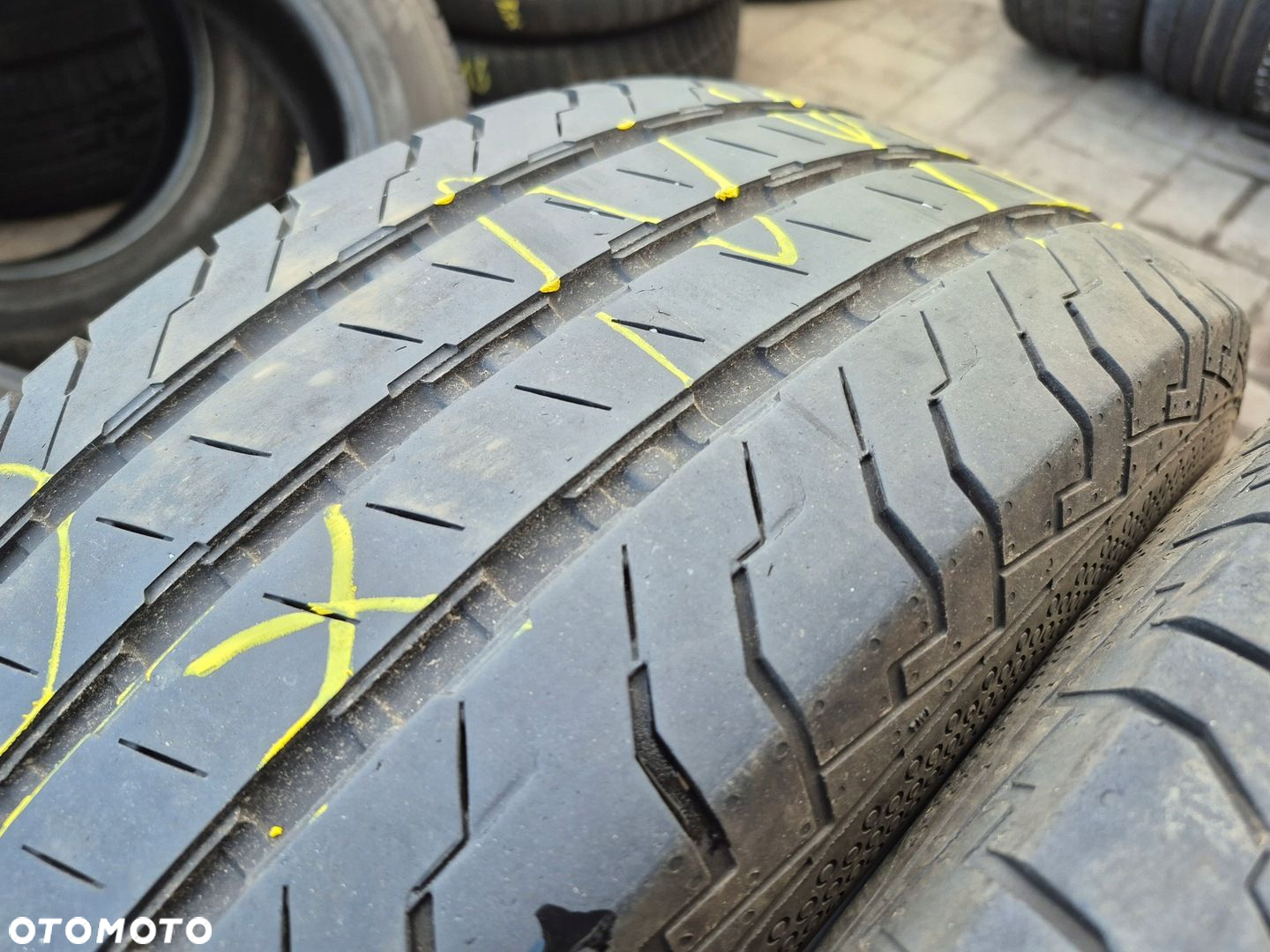 CONTINENTAL CONTIVANCONTACT 100 215/65R16C 109/107T 22R 2X - 2