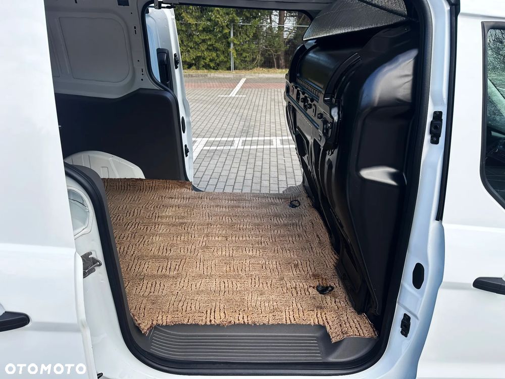Ford Transit Connect - 28