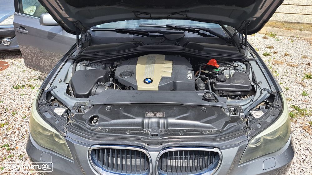 BMW 520 d Executive - 41