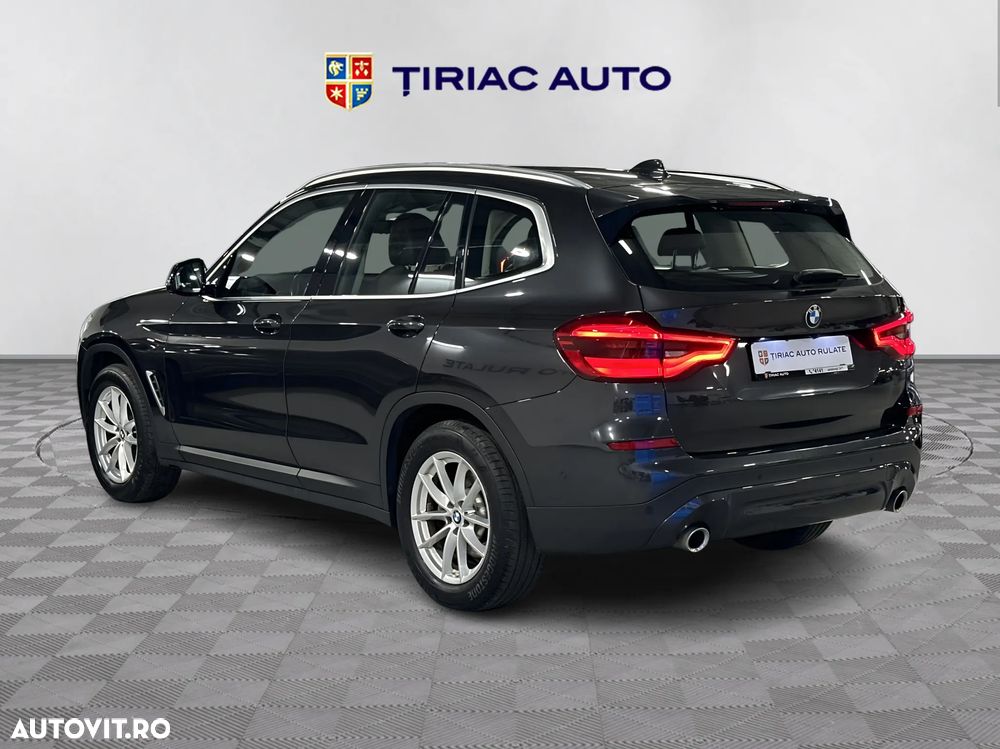 BMW X3 xDrive20i AT - 3