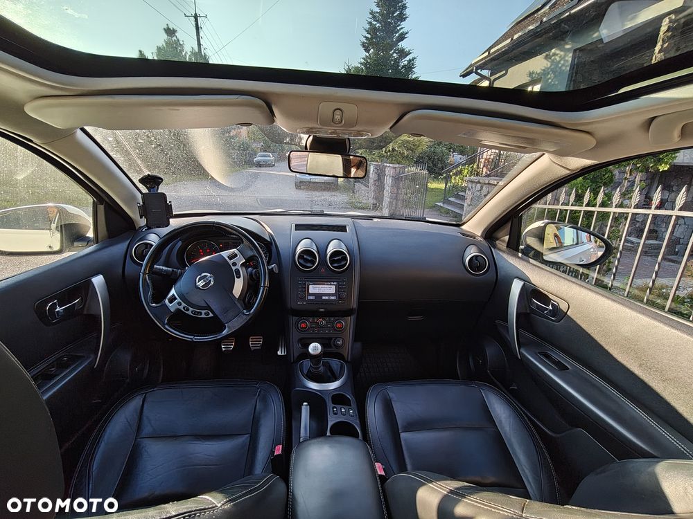 Nissan Qashqai - 2