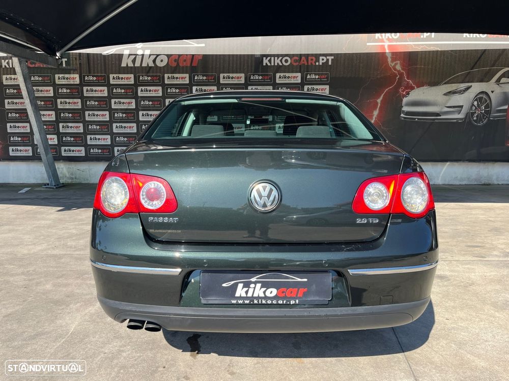 VW Passat 2.0 TDI Highline - 6