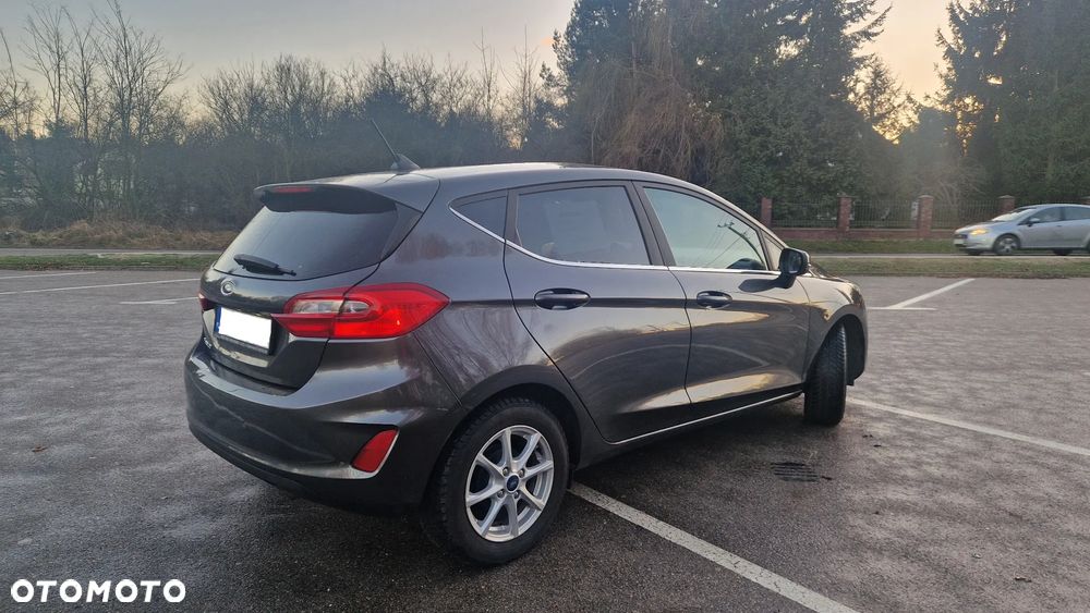 Ford Fiesta 1.1 S&S TITANIUM - 4