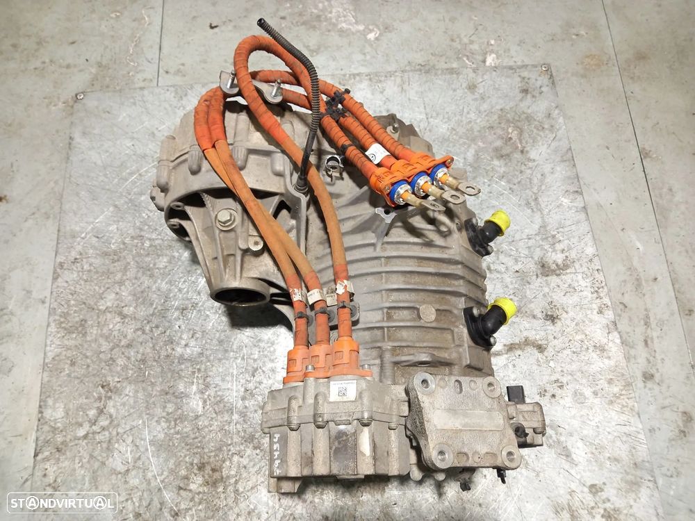 MOTOR VOLKSWAGEN CRAFTER 2.0 TDI REFª UGX // 1 ANO DE GARANTIA - 1