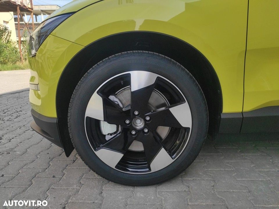 Volvo EX30 Twin Motor Performance Plus - 22