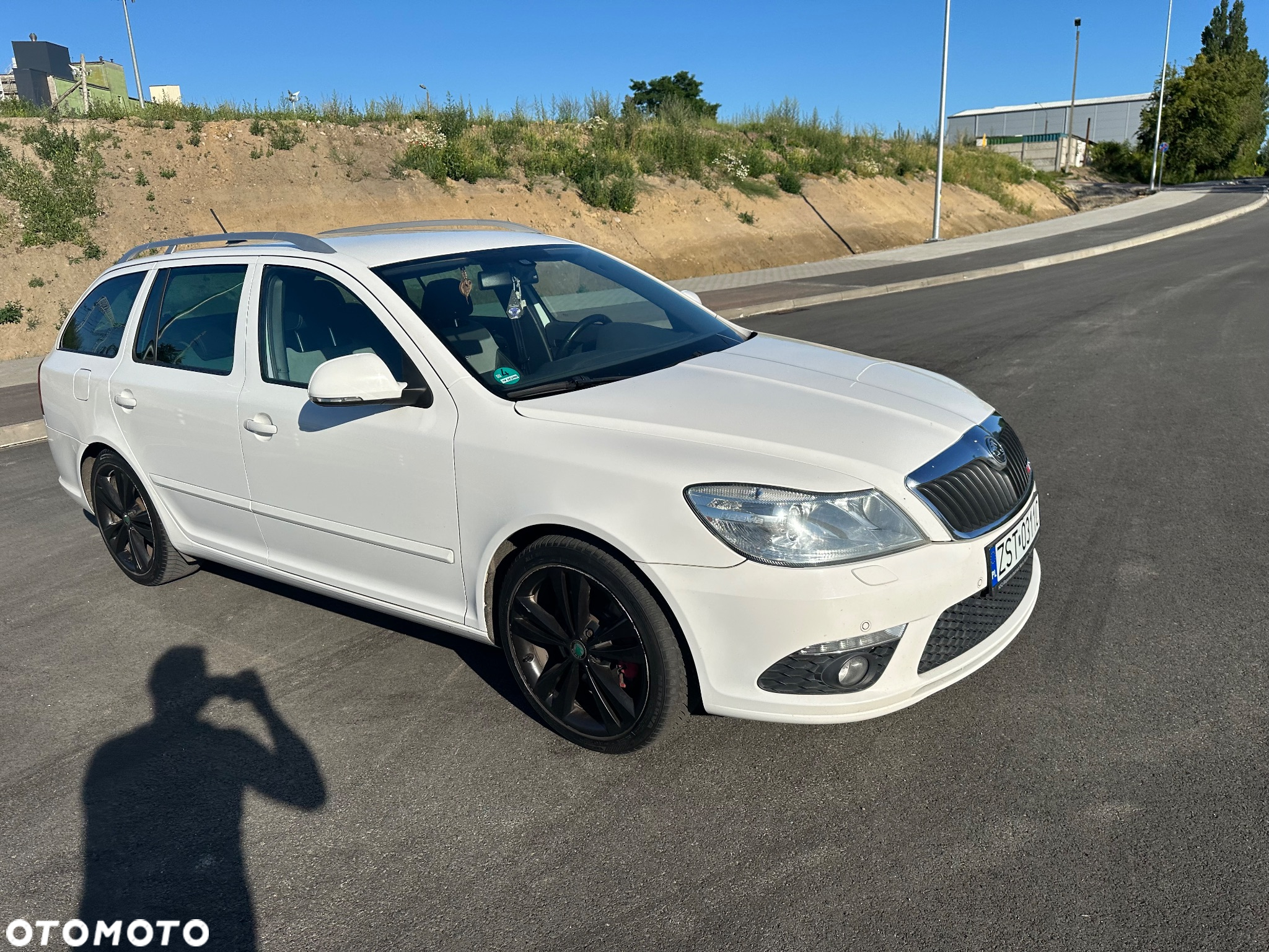 Skoda Octavia 2.0 TDI CR DPF DSG RS - 25