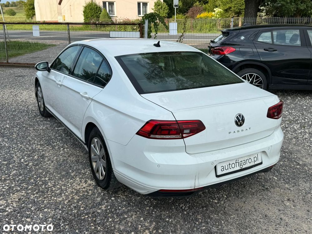 Volkswagen Passat 1.5 TSI EVO Business - 9