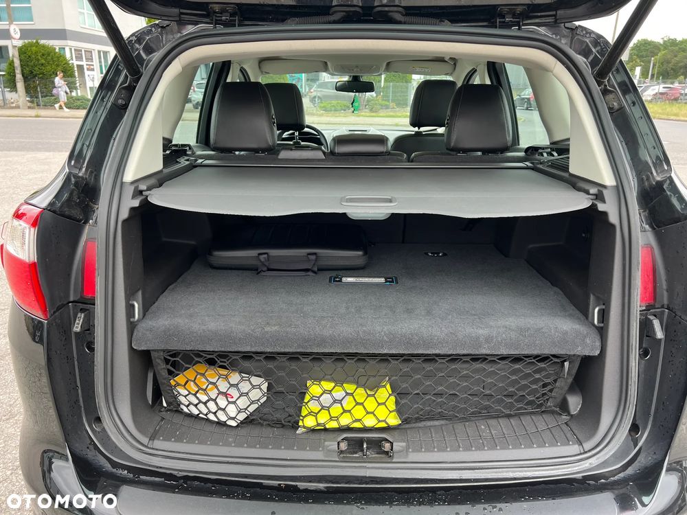 Ford C-MAX - 11