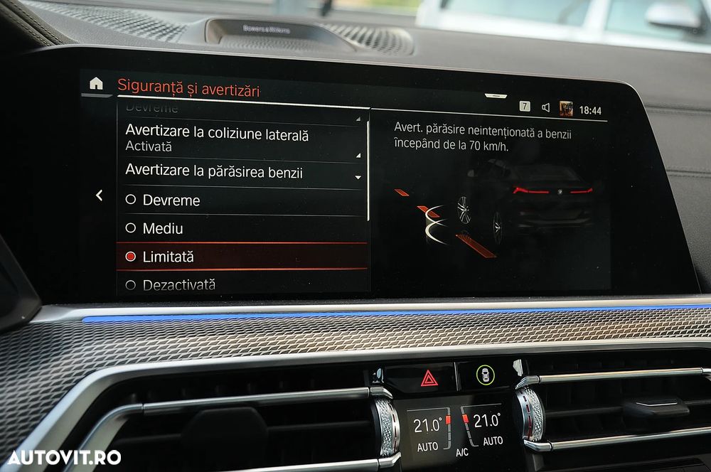 BMW X6 M M50i - 27