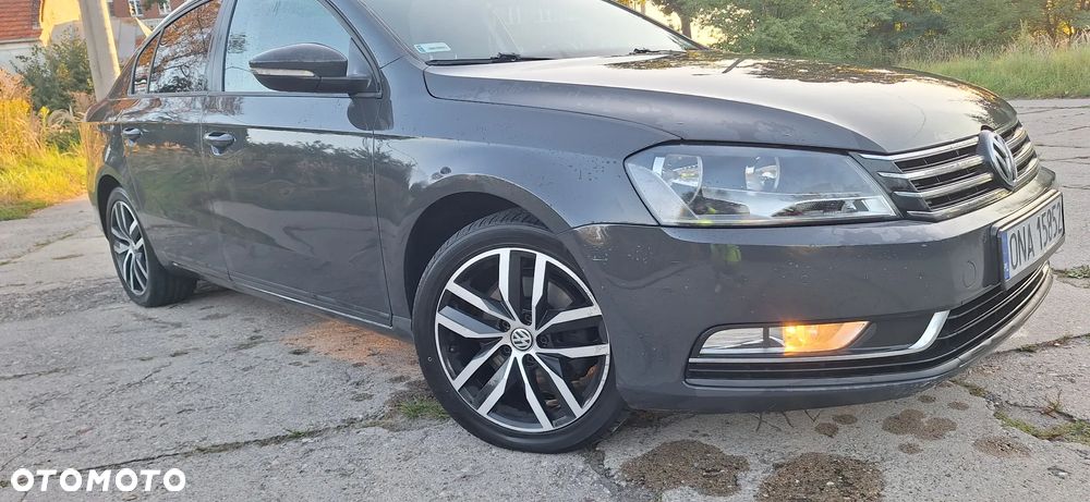 Volkswagen Passat - 9