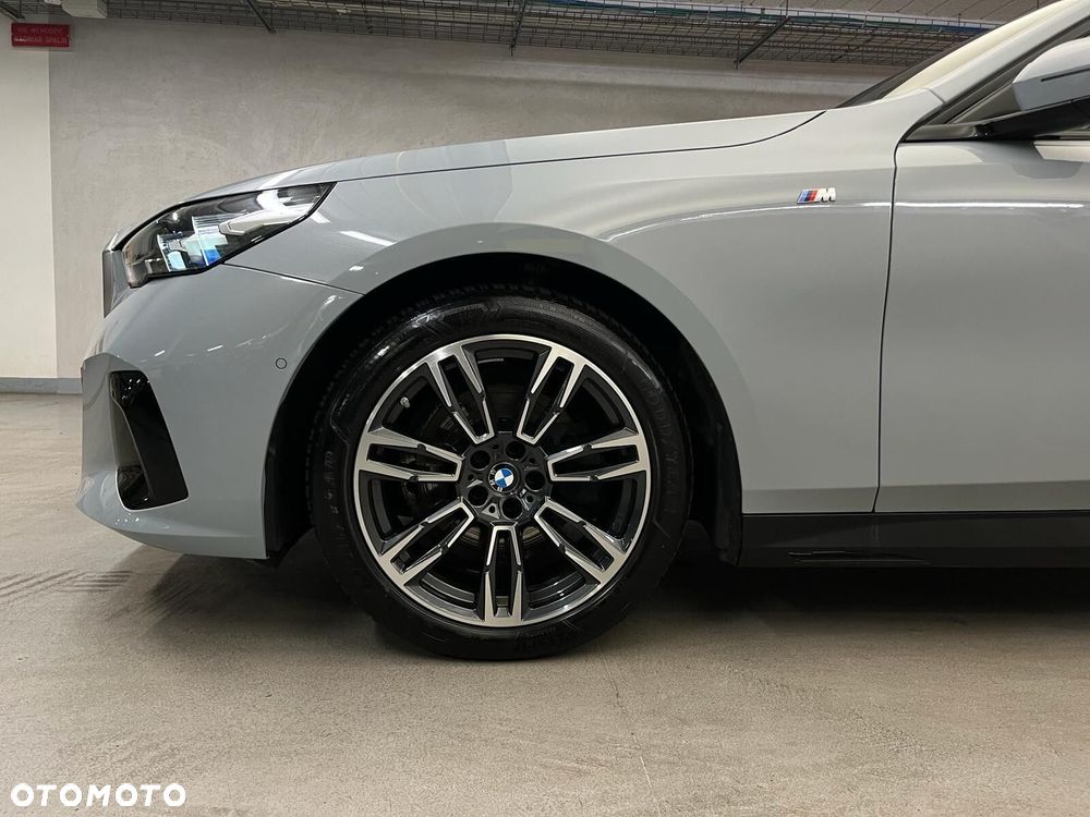 BMW Seria 5 520d xDrive mHEV M Sport - 16