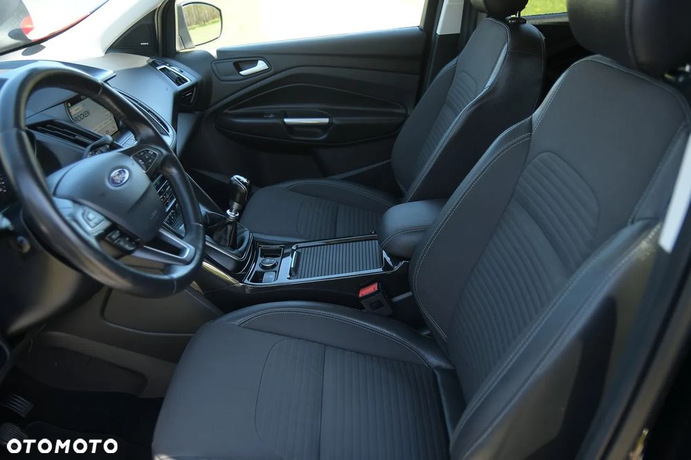Ford Kuga 2.0 TDCi 4x2 Titanium - 27