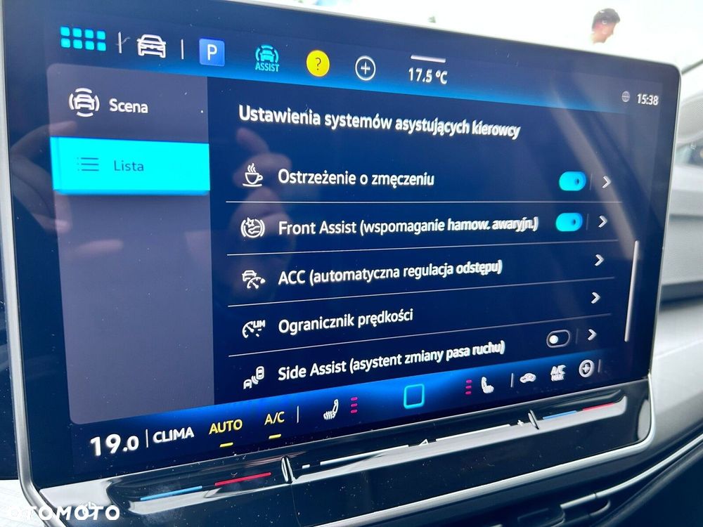Volkswagen Golf - 27