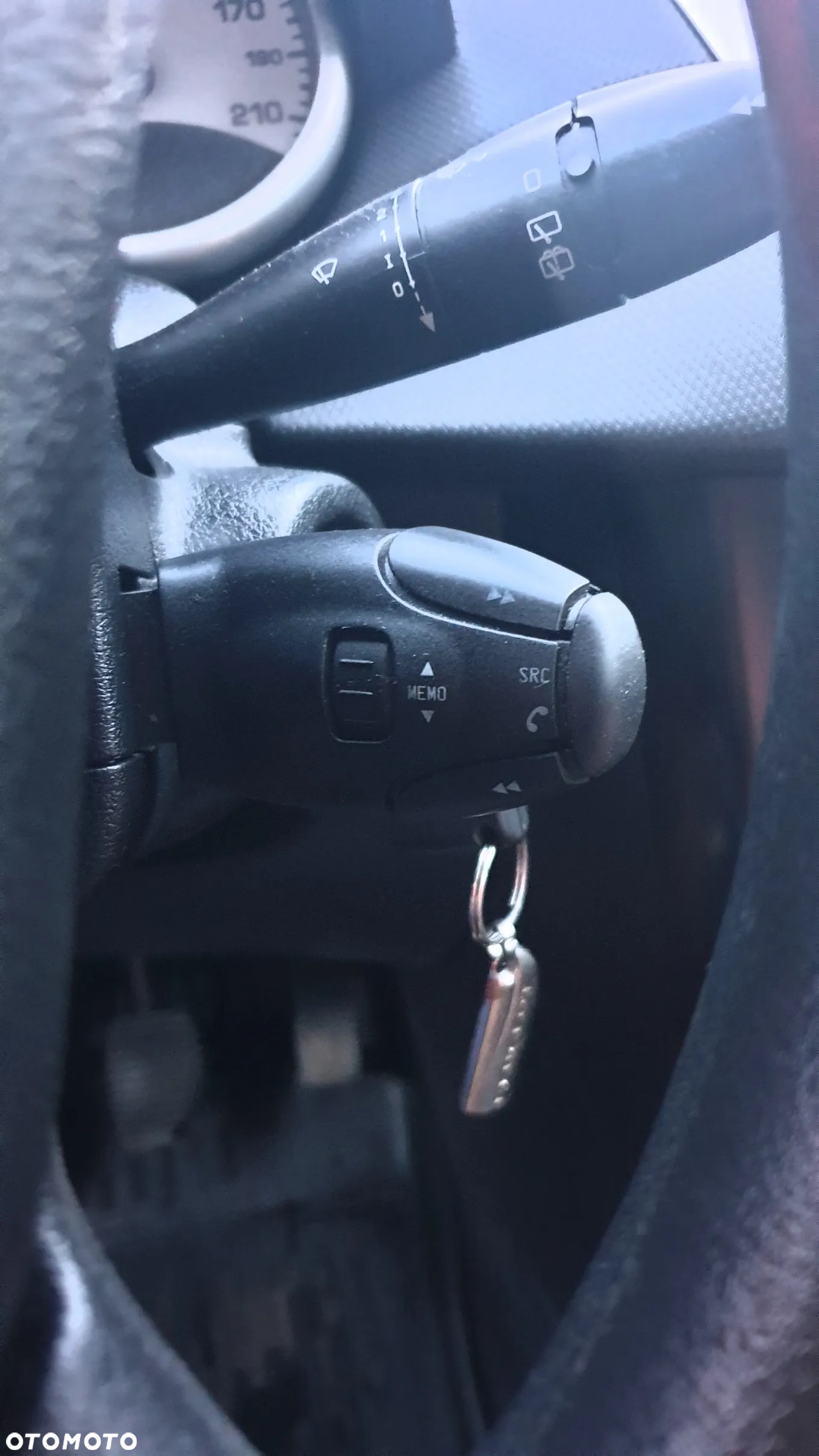 Peugeot 207 - 17