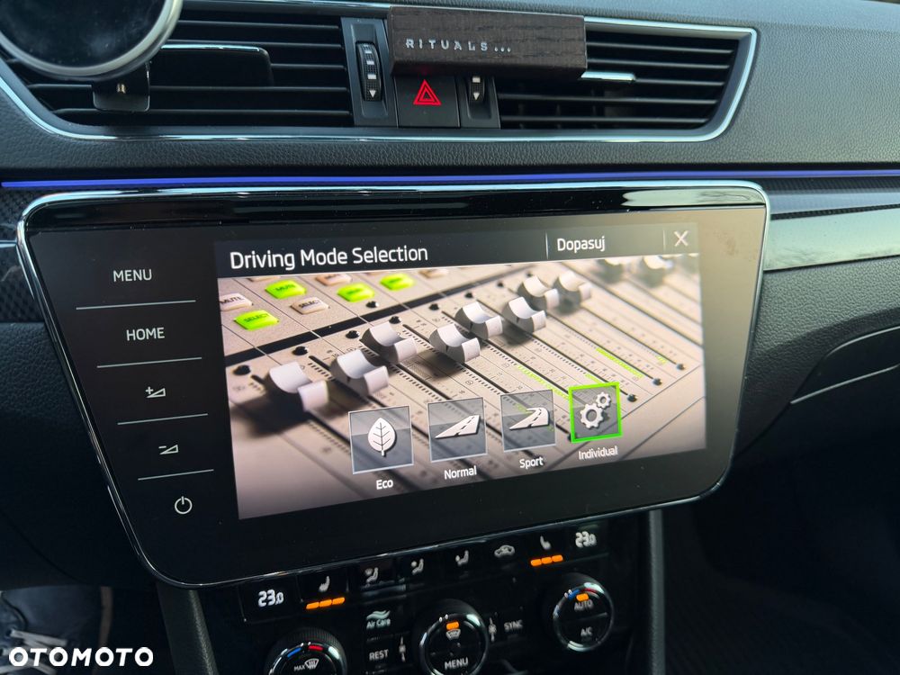 Skoda Superb 2.0 TDI 4x4 Sportline DSG - 38