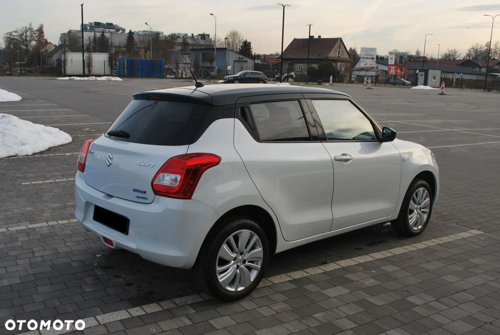 Suzuki Swift - 4