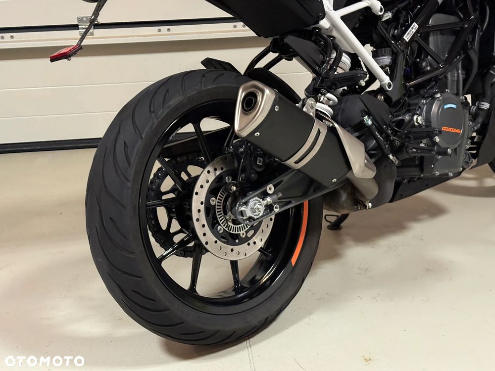 KTM Duke - 16