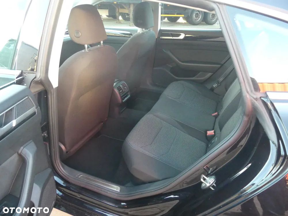 Volkswagen Arteon 2.0 TSI Essence DSG - 6