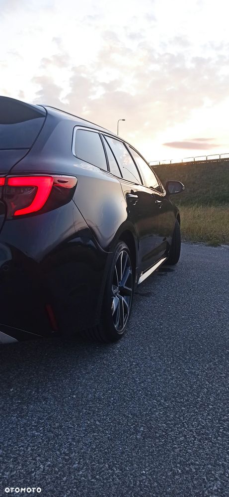 Toyota Corolla 1.8 Hybrid Executive - 11