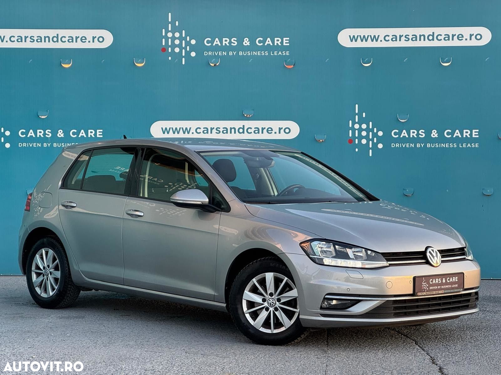 Volkswagen Golf - 3