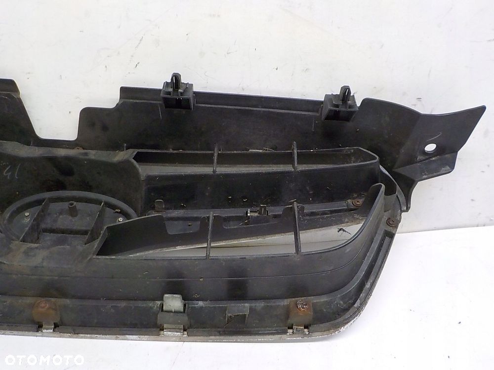SUBARU LEGACY IV LIFT GRILL ATRAPA 91121-AG150 - 3