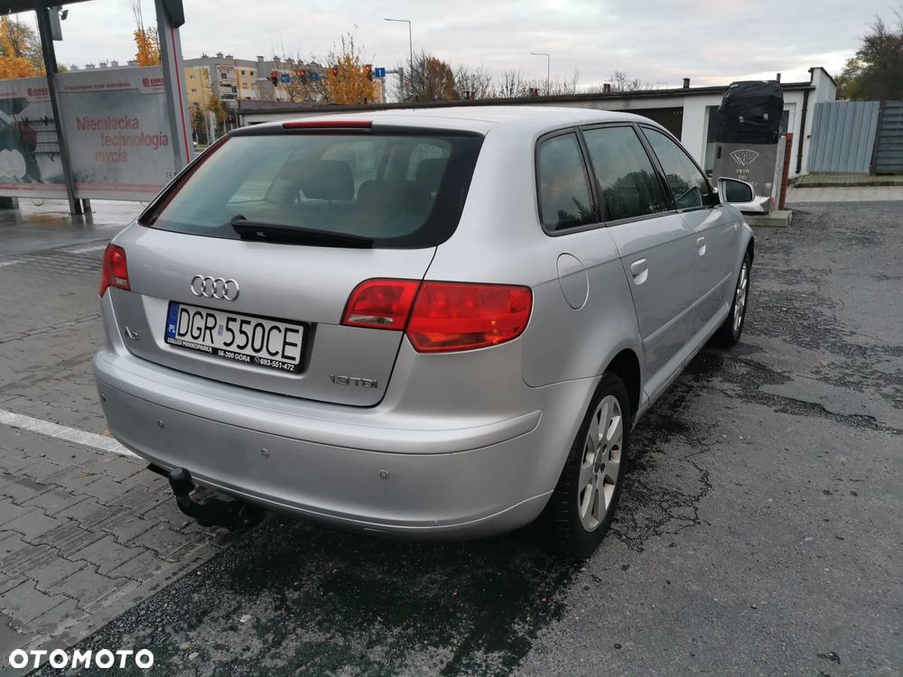 Audi A3 Sportback 1.9 TDI Attraction - 6