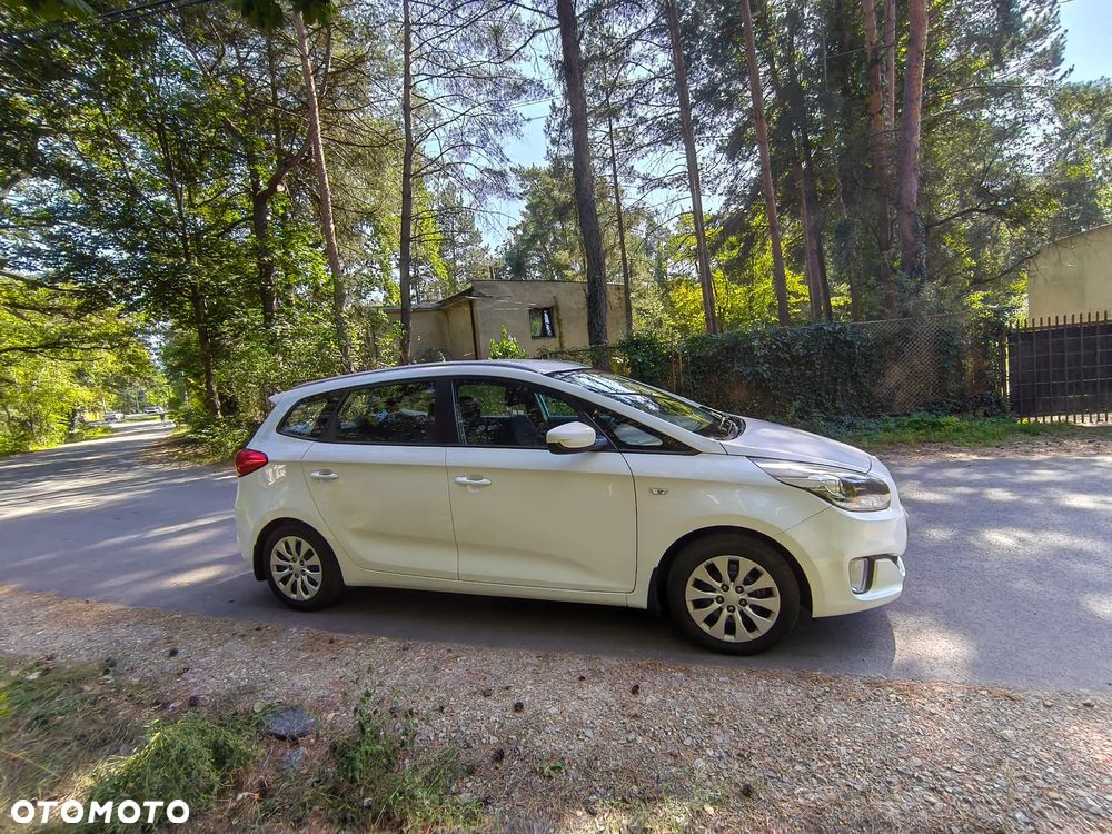 Kia Carens 1.6 GDI S - 16