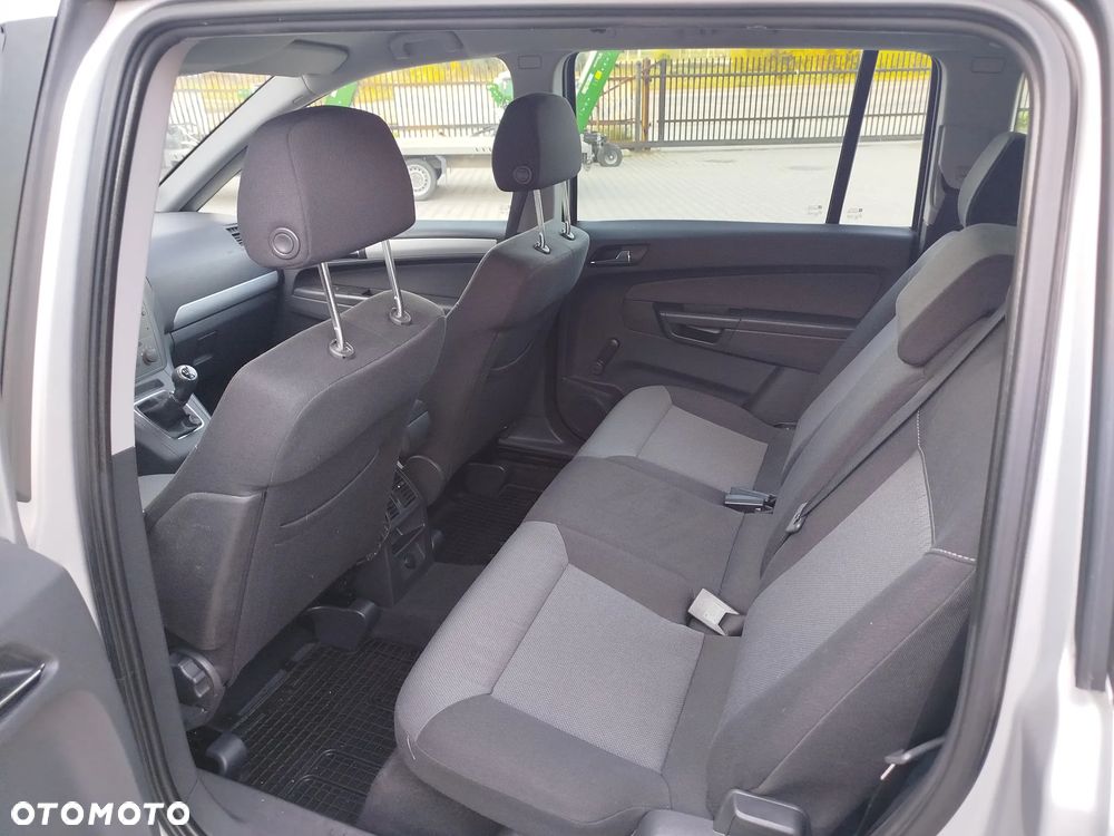 Opel Zafira 1.8 Active - 11