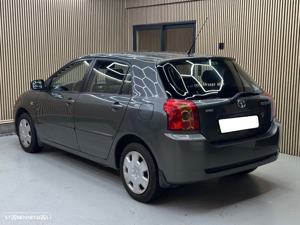 Toyota Corolla - 6