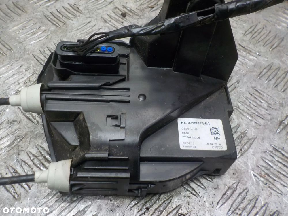 JAGUAR XE ZAMEK DRZWI PRAWY PRZÓD HX73-203A28-EA - 2