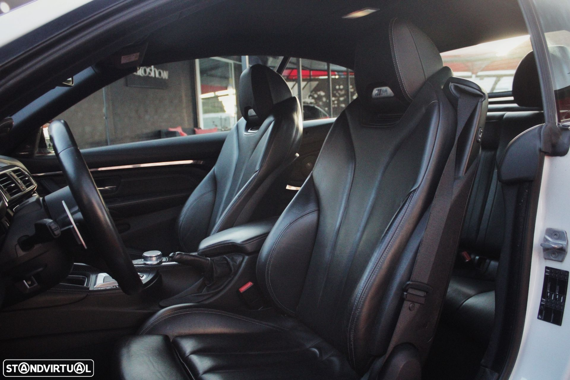 BMW M4 Cabrio DKG Competition - 25