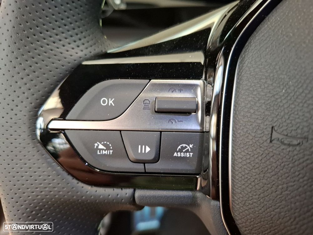 Peugeot 308 1.2 Hybrid GT e-DCS6 — fotografia 20