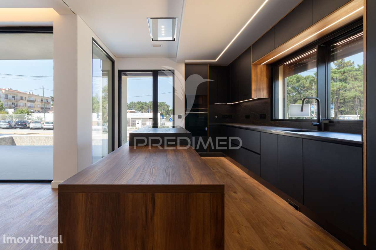 Moradia T5 Contemporânea de Luxo perto de Lisboa - Grande imagem: 4/34