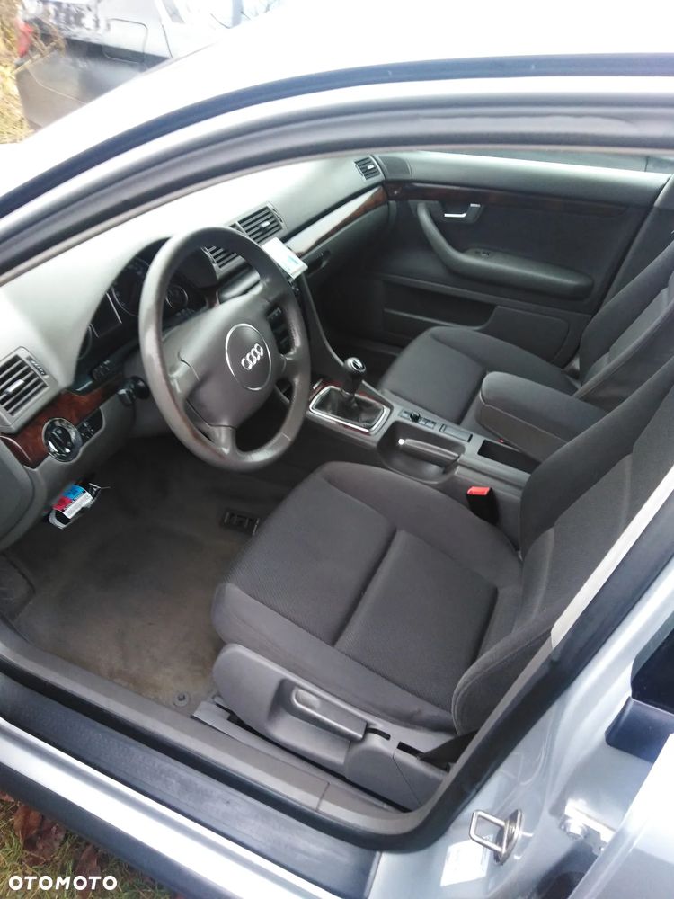 Audi A4 Limousine 2 - 7