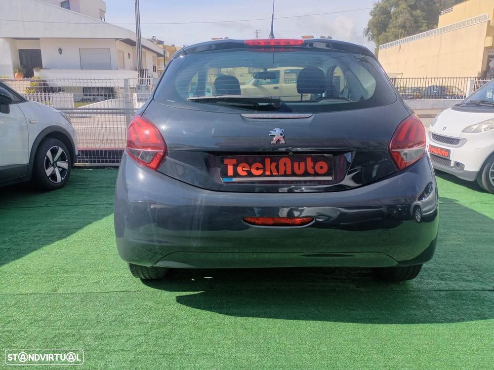 Peugeot 208 PureTech 82 Winter Edition - 5