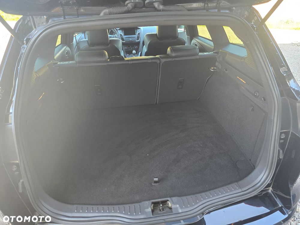 Ford Focus - 28