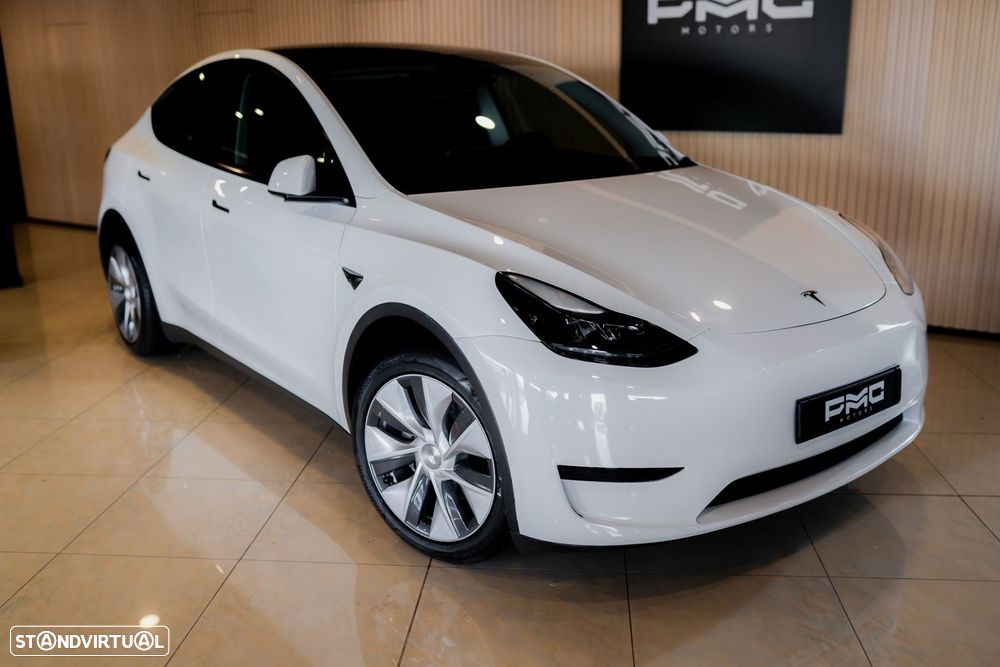 Tesla Model Y Long Range Dual Motor AWD - 6