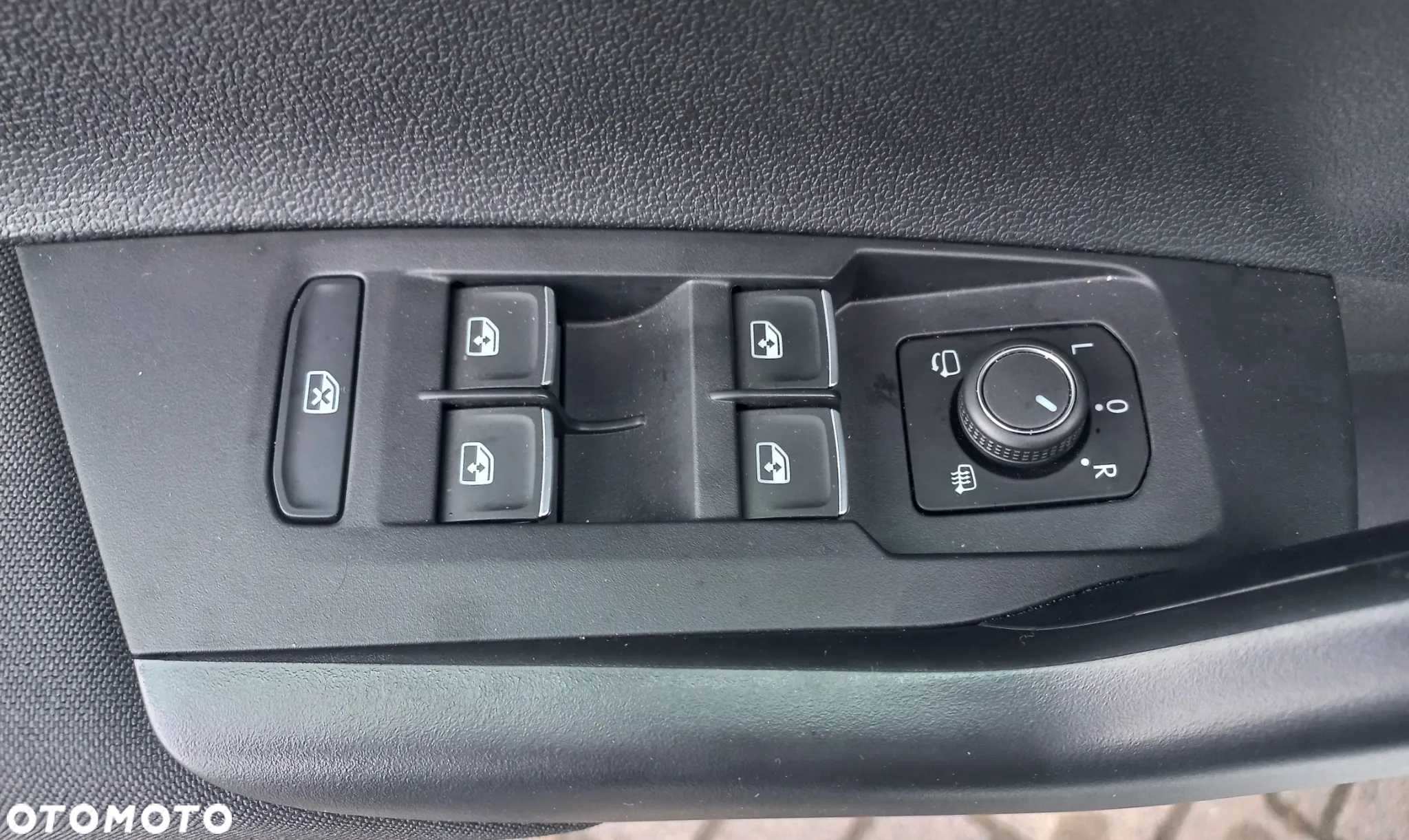 Volkswagen Taigo 1.5 TSI ACT Style DSG - 21