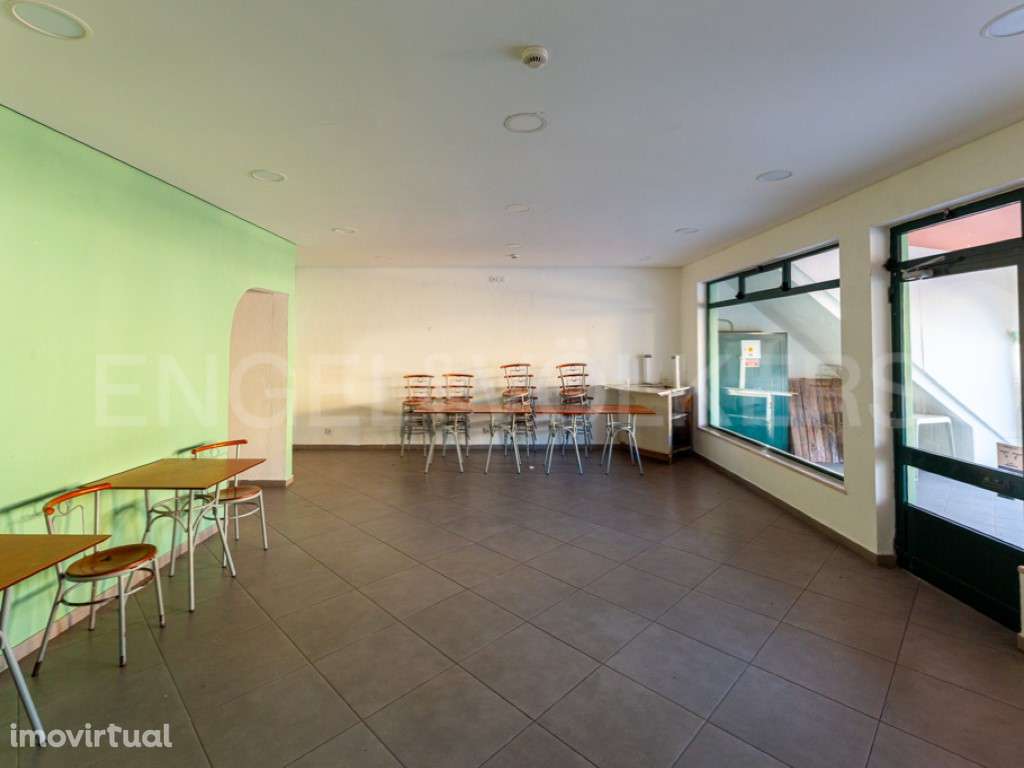 Edifício de Investimento em Altura com Comércio e Apartamentos - Grande imagem: 5/37