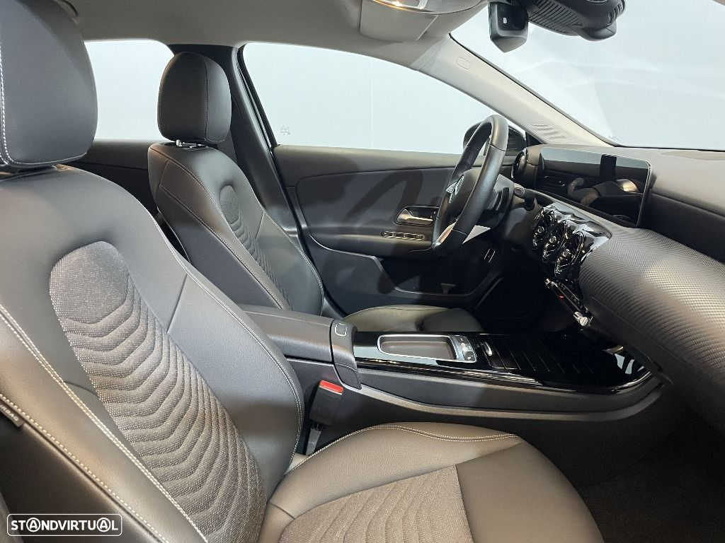 Mercedes-Benz A 250 e - 17