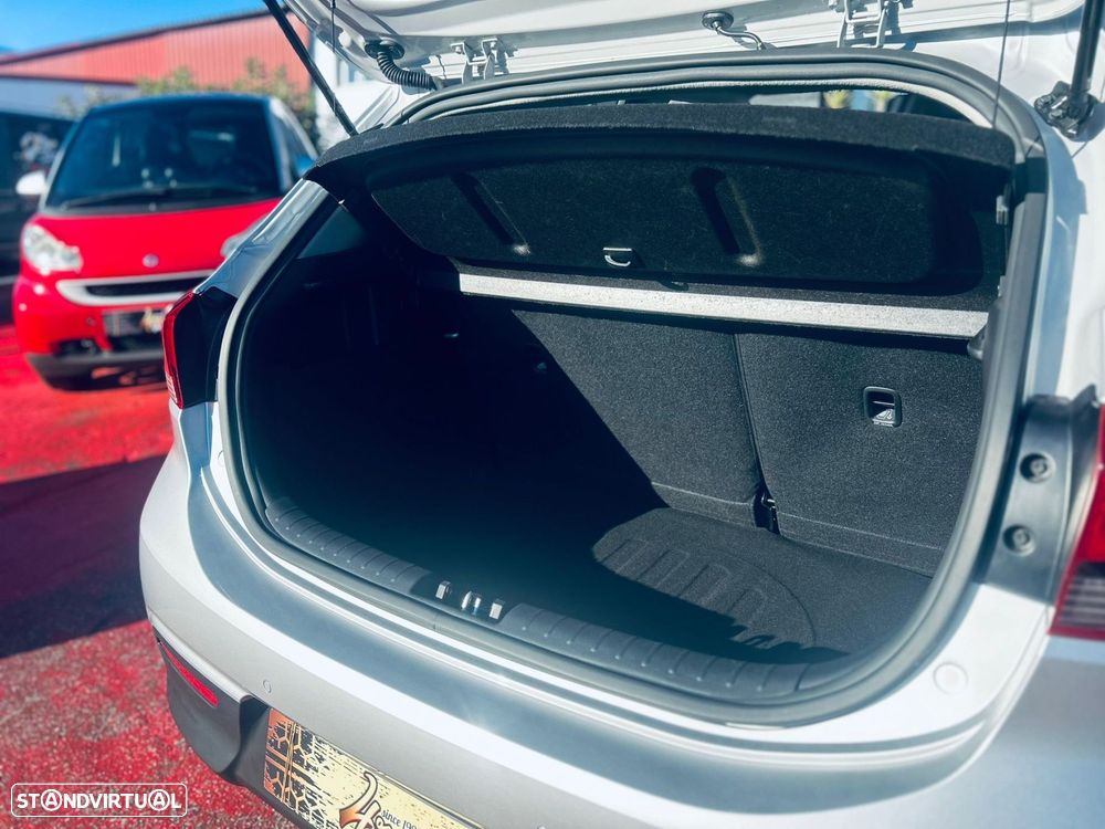 Kia Rio 1.2 CVVT Urban - 17