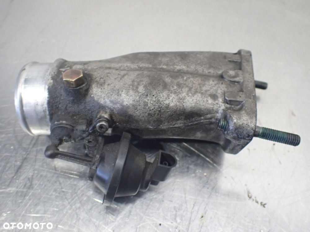 PRZEPUSTNICA AUDI A6 C5 2.5 4B0145950 - 3