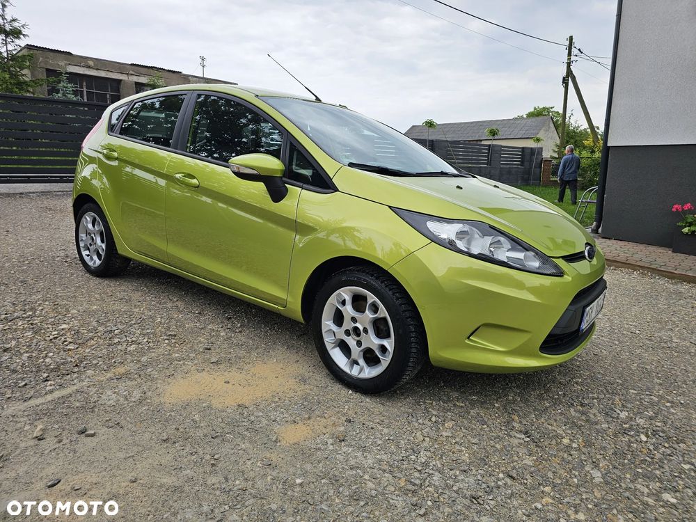Ford Fiesta - 2