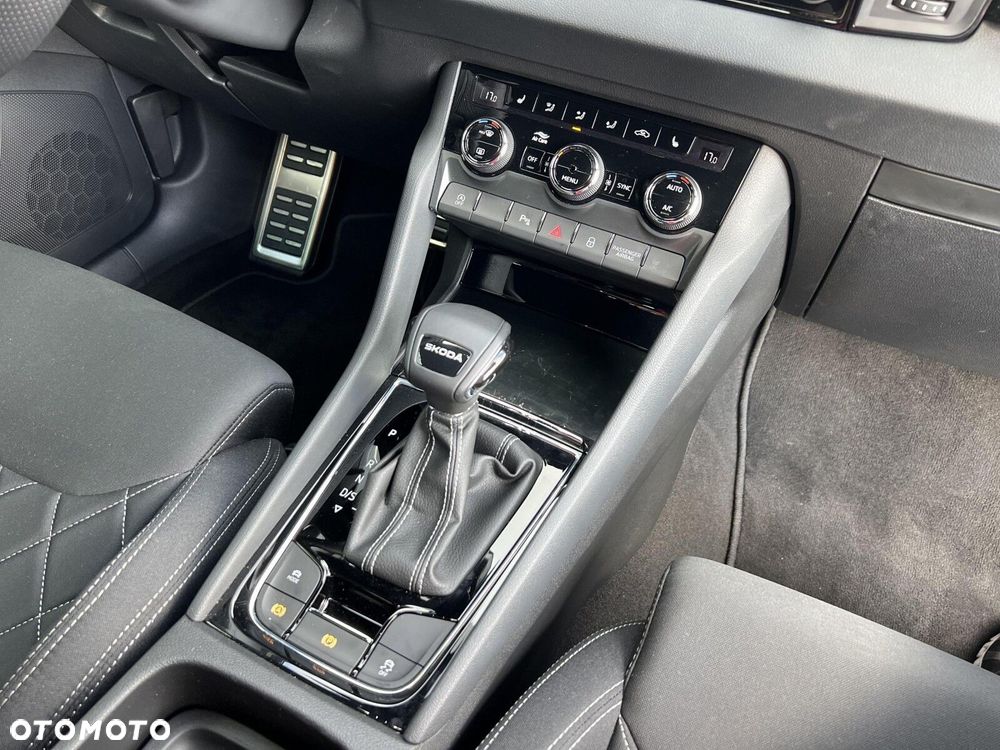 Skoda Karoq 1.5 TSI ACT Sportline DSG - 31