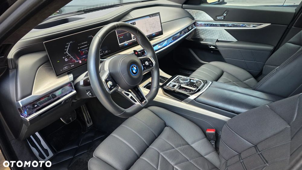 BMW Seria 7 M760e PHEV xDrive Individual Edition sport - 21