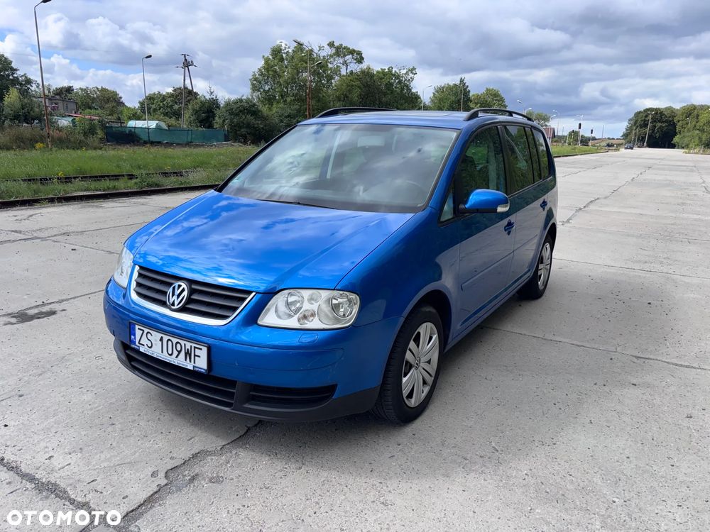 Volkswagen Touran 1.6 FSI - 1