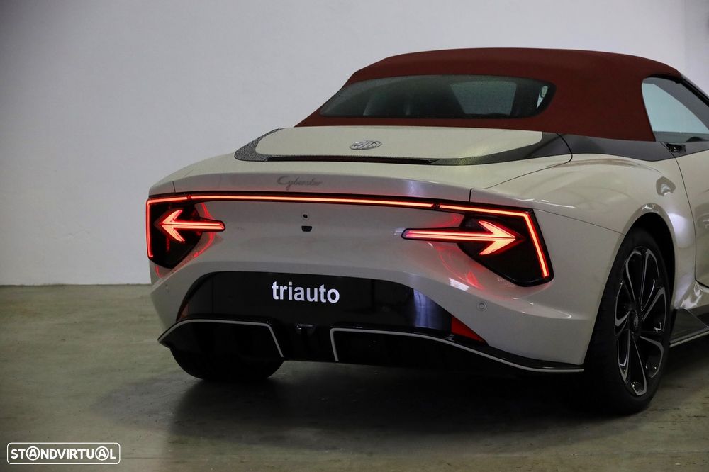 MG Cyberster 77 kWh GT - 9