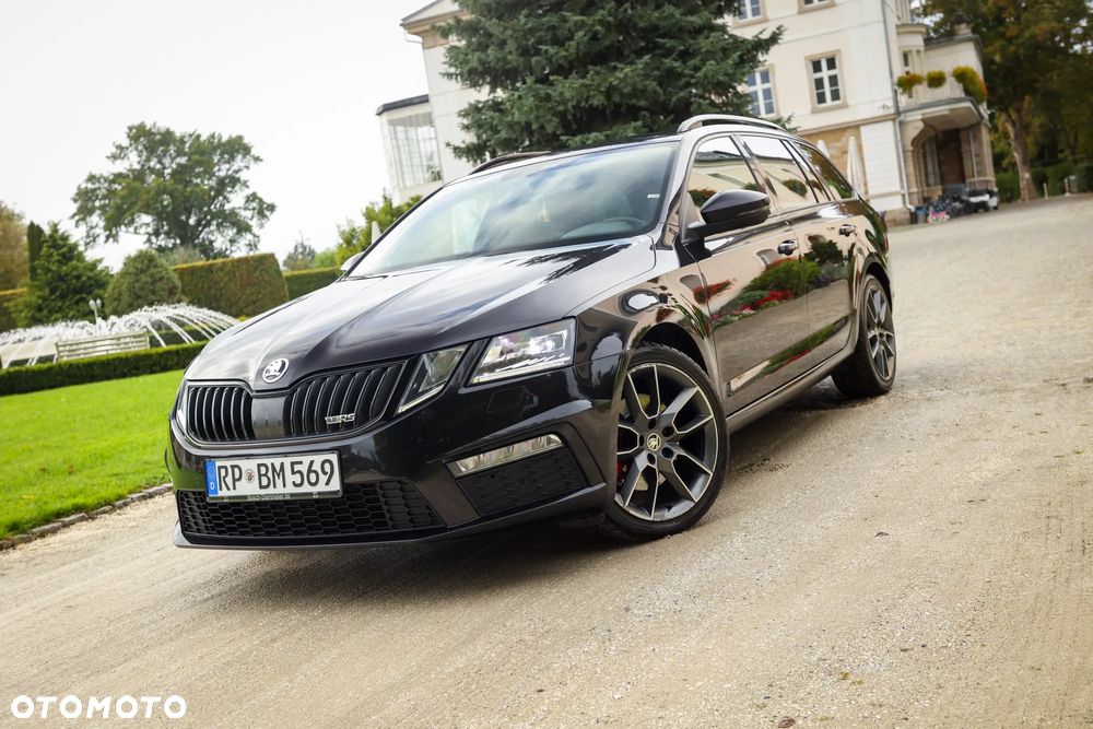 Skoda Octavia 2.0 TDI RS DSG - 1